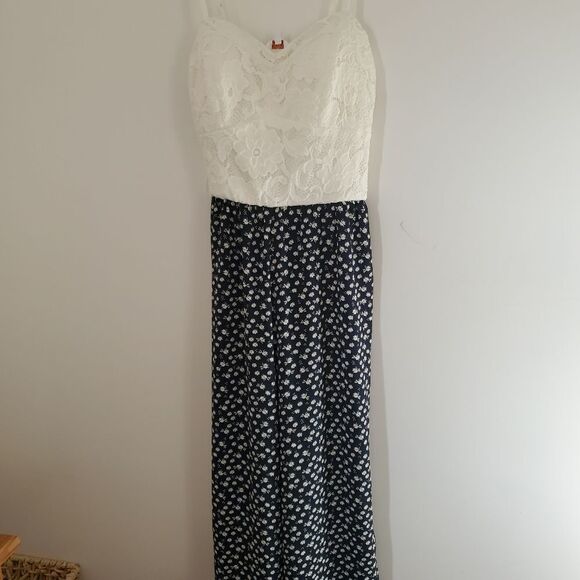 Candies Jumpsuit - Picture 4 of 7